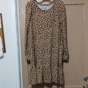 Crown & Ivy Tan and Black Patterned Dress